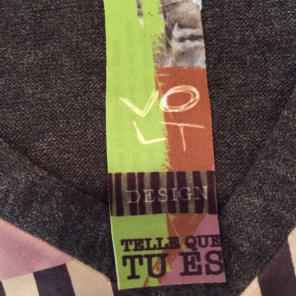 Volt Design Leo Sweater Asymmetrical Pullover Top NWT - Picture 5 of 7